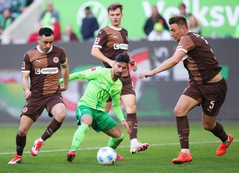Soi kèo Wolfsburg vs St. Pauli - Vòng 17 Bundesliga